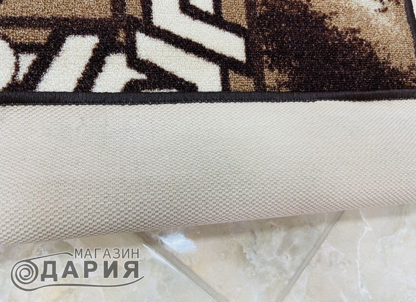 Мокетен килим 77 brown